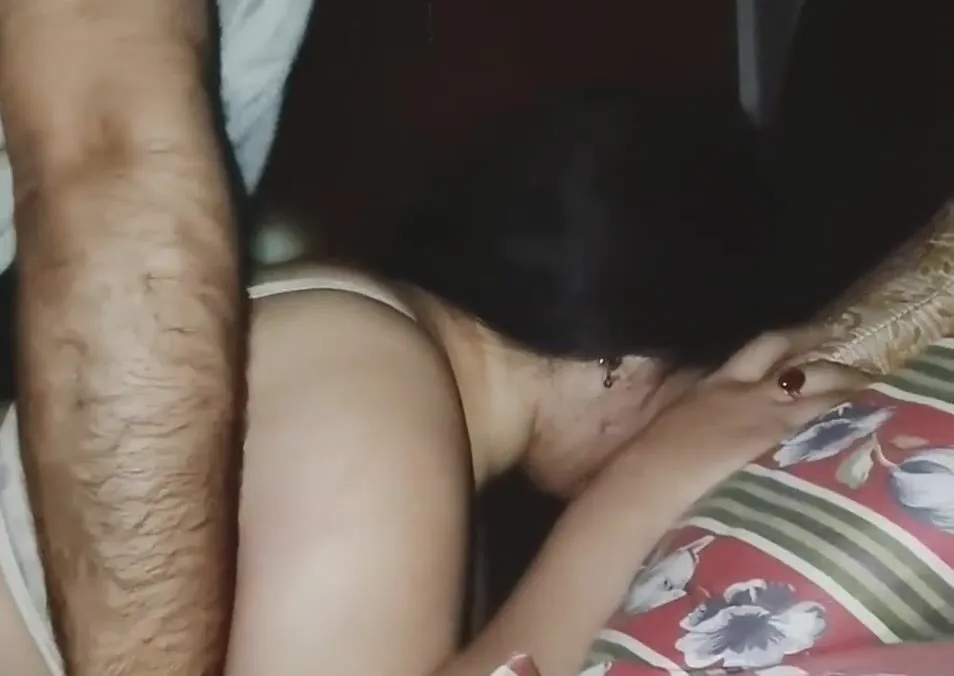 Busty ass Paki bhabhi fucked hard by husband’s boss