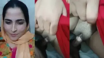 Beautiful Pakistani bhabhi quick sex with devar when others busy