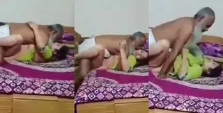 Lucky old Indian man fucking and enjoying hot bhabhi fully